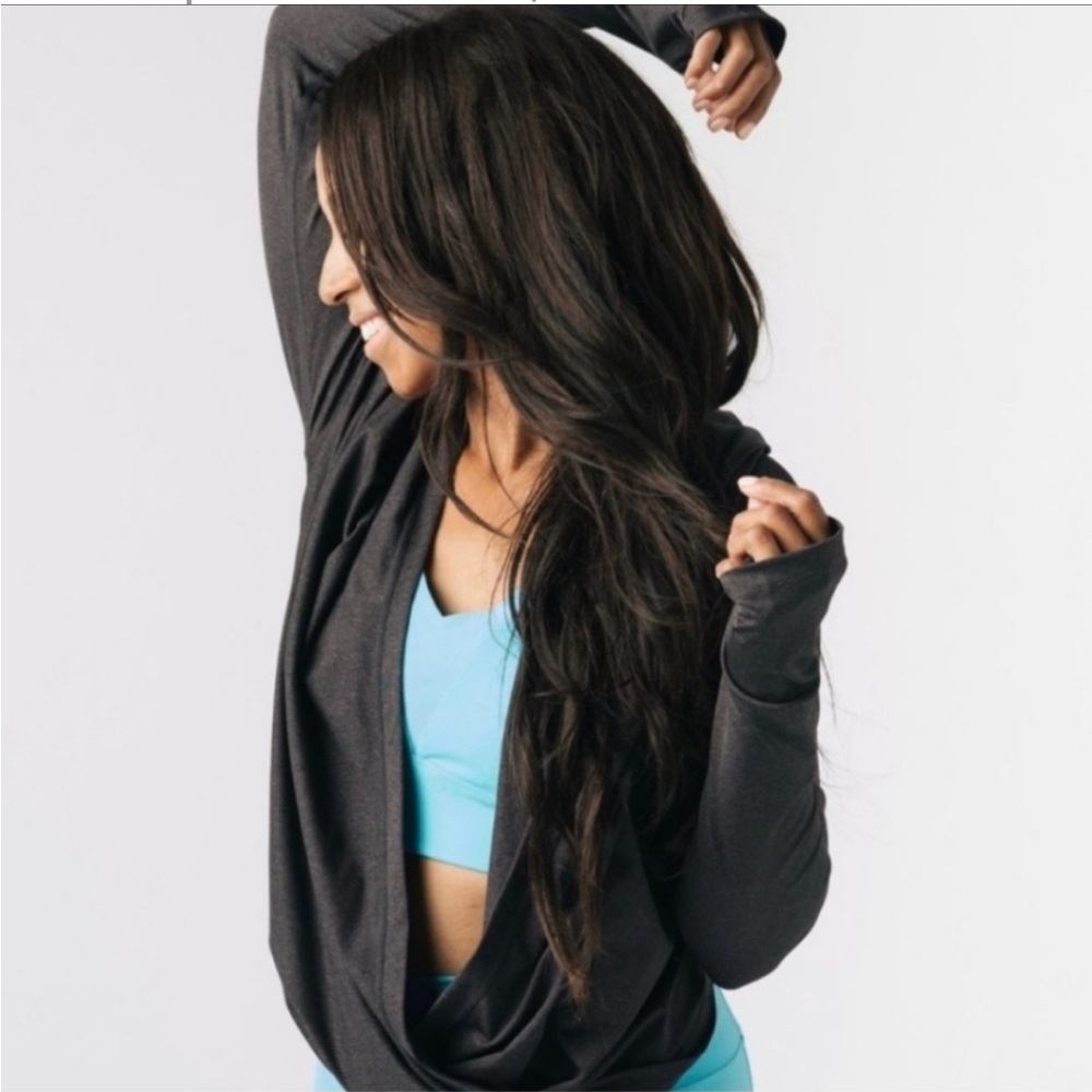 ZYIA Haza Yoga Wrap Shawl Long Sleeve Top Dark Charcoal Gray Hooded